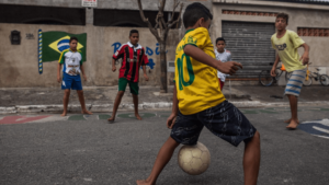 Futebol de rua no Brasil